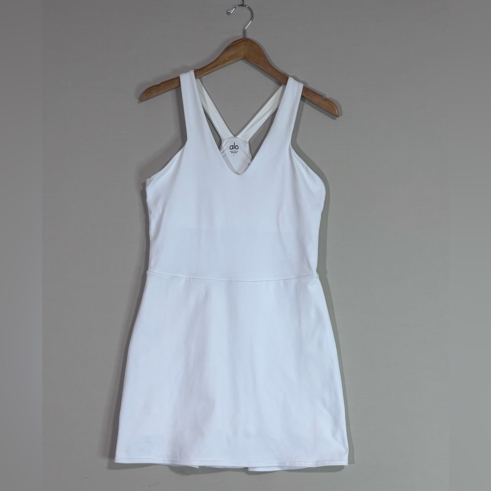 Alo Yoga White Tennis Dress Built In Bra Racerback Athletic Luxe Fit